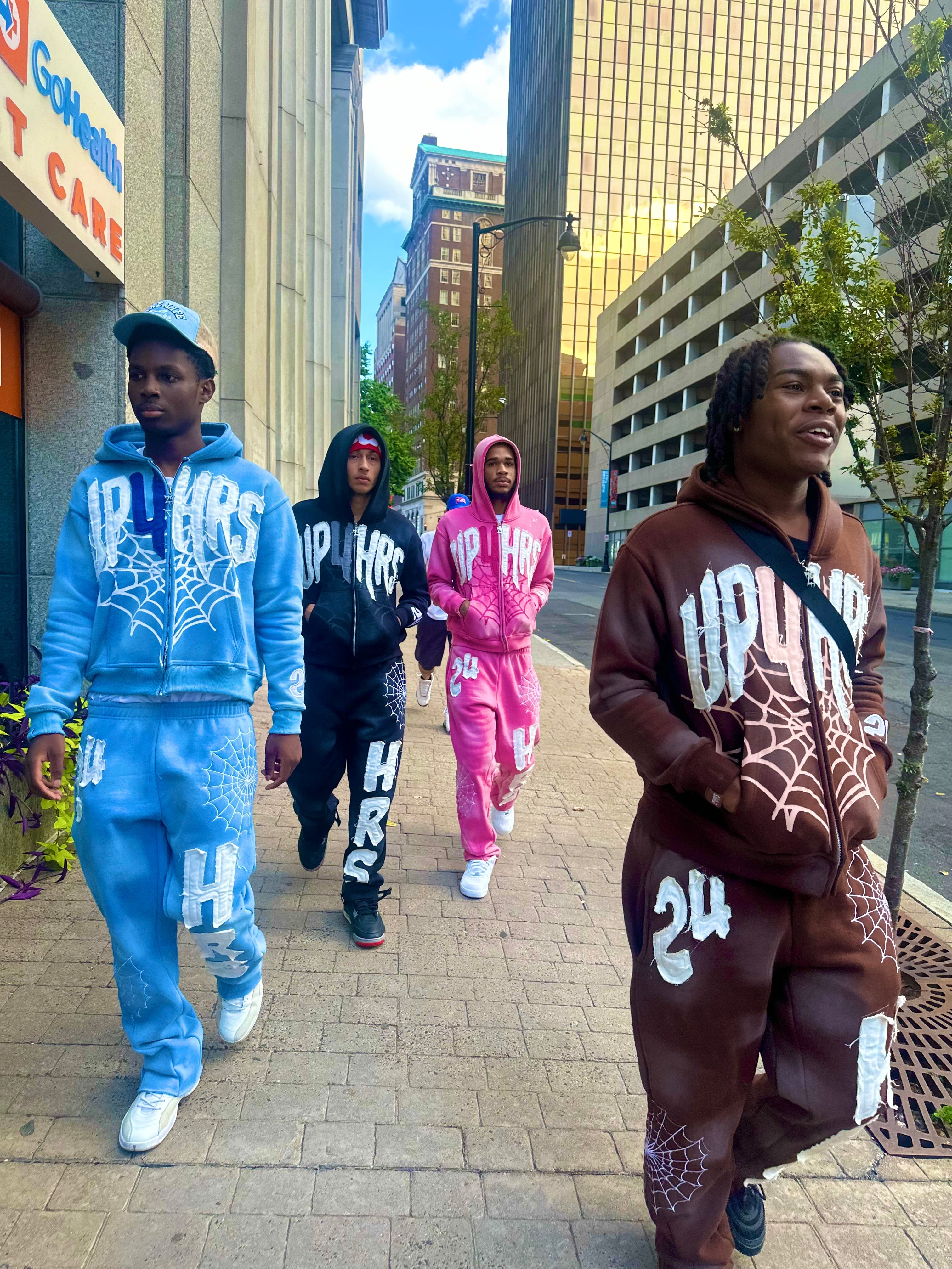 BUNDLES / SWEATSUITS